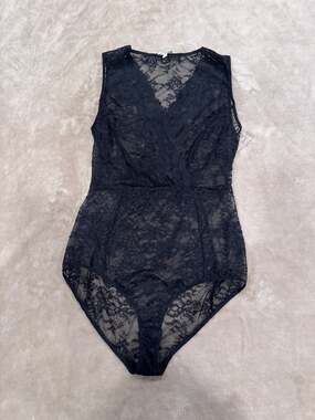 Intimissimi Black Sheer Floral Lace V-Neck Sleeveless Bodysuit SIZE SMALL
